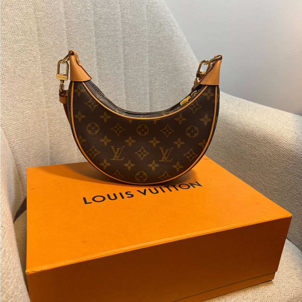 Louis Vuitton Brown and Tan Monogram Shoulder Bag. Loop monogram